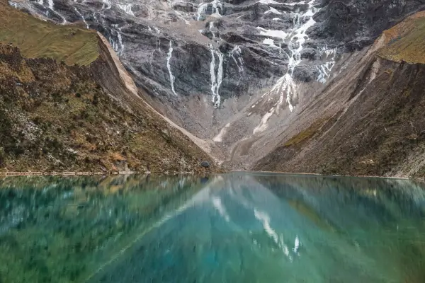 Travessia de Huayhuash com Subida do Siula Grande, do Paso San Antonio e Vista do Yerupajá